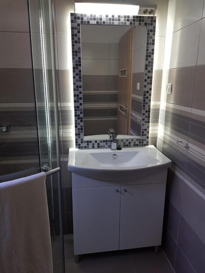 Apartmani Dobra Villa Vodice Exterior photo